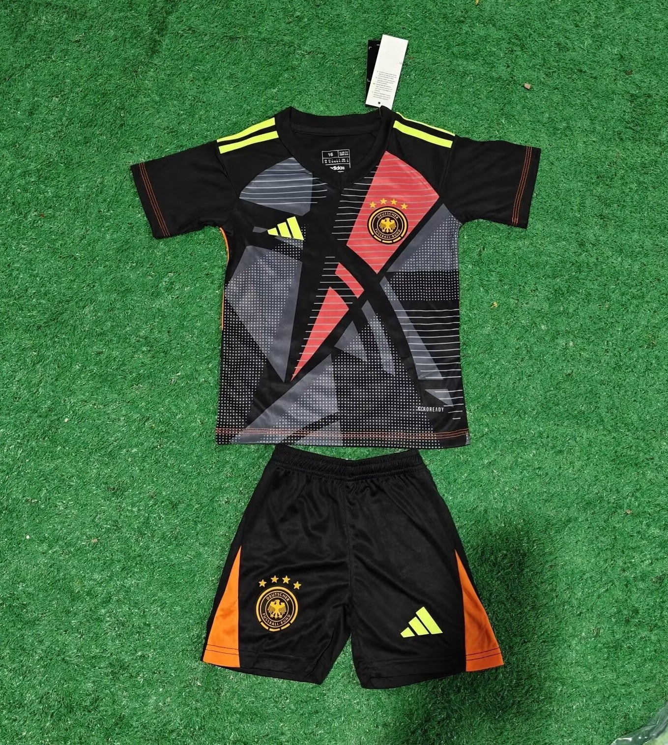 24/25 Kids Germany Goalkeeper Size 16-28
