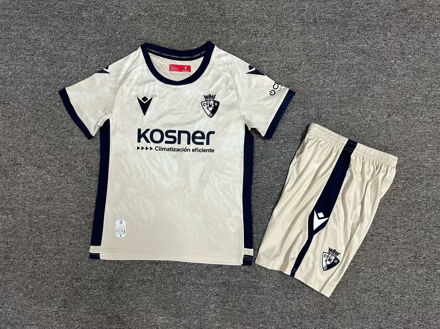 24/25 Kids Osasuna away Size: 16-28