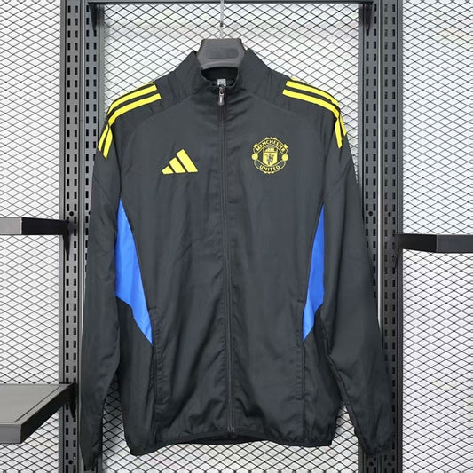 /26 Manchester United Windbreaker S-XXL5