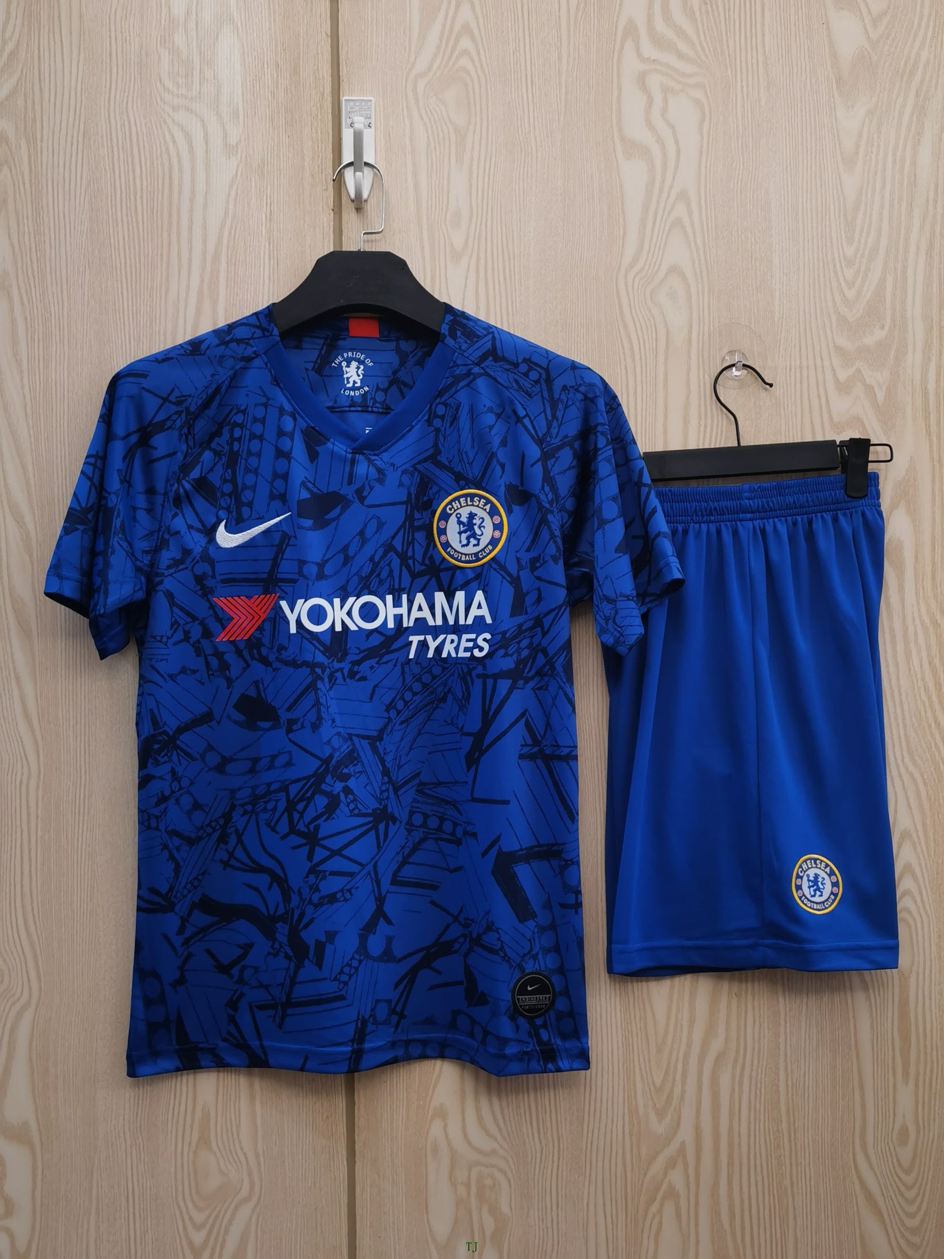 19/20 Chelsea Home