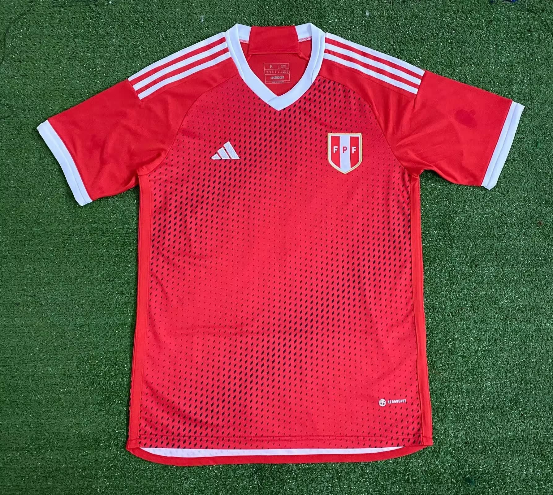23/24 Peru away