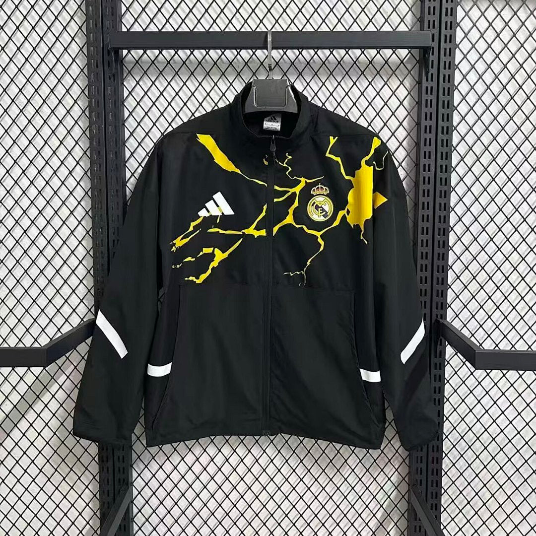 /26 Real Madrid Black Comic Edition Windbreaker S-3XL2