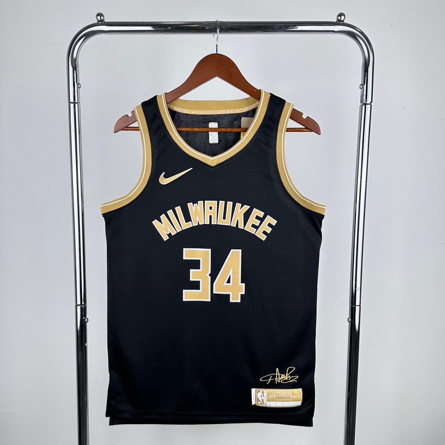 Season 24 Honor Edition 34 # ANTETOKOUNMPO