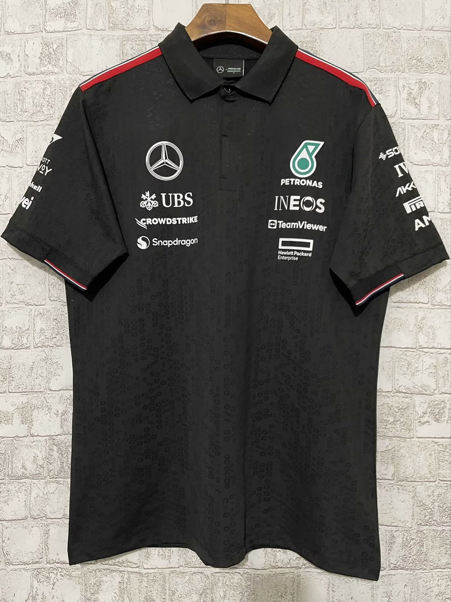 F1 2024 Black Mercedes AMG Petronas Leading S-5 XL