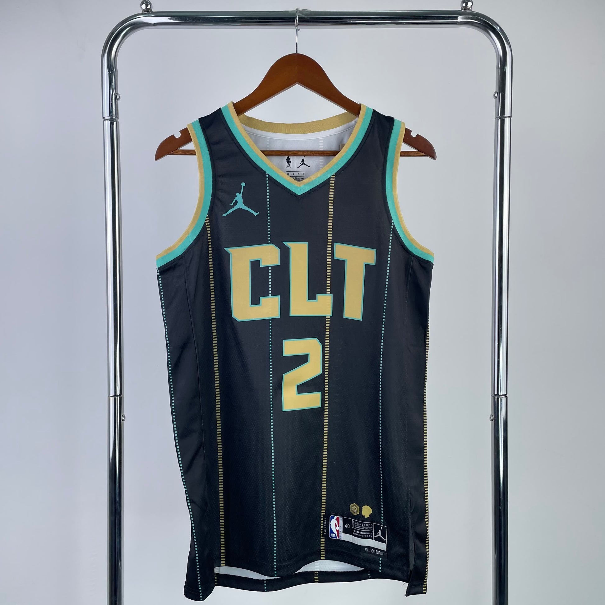 23 Season Hornets City Edition No.2 Ball