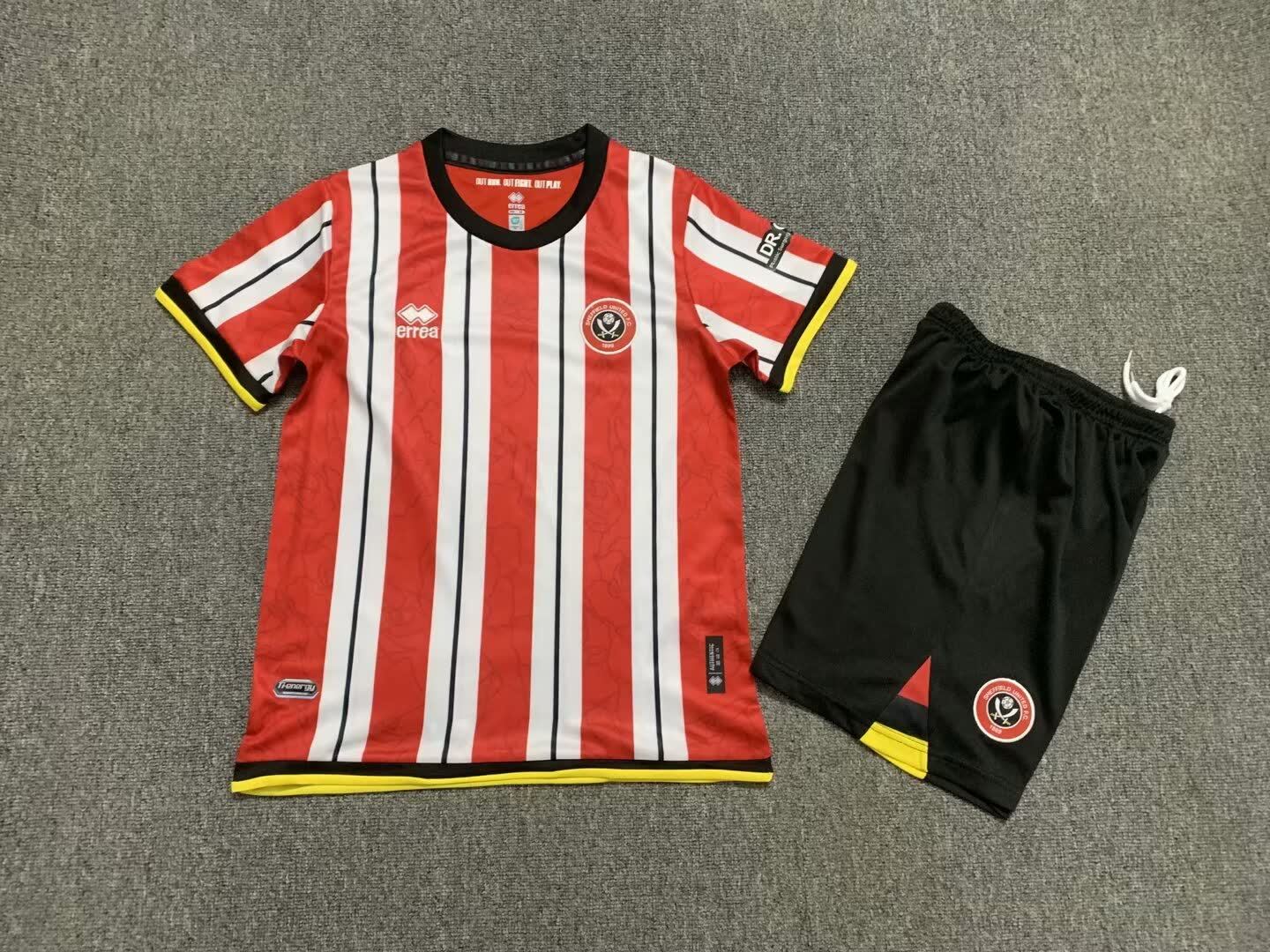 24/25 Kids Sheffield United home size: 16-28