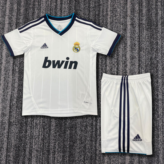 Retro Kids 12/13 Real Madrid home size: 16-28