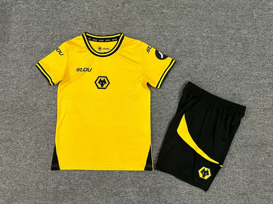 24/25 Kids Wolverhampton Wanderers Home Size: 16-28