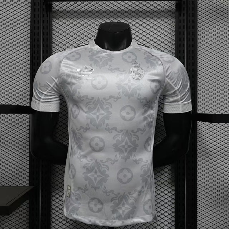/26 Real Madrid Platinum Player Edition S-XXL5