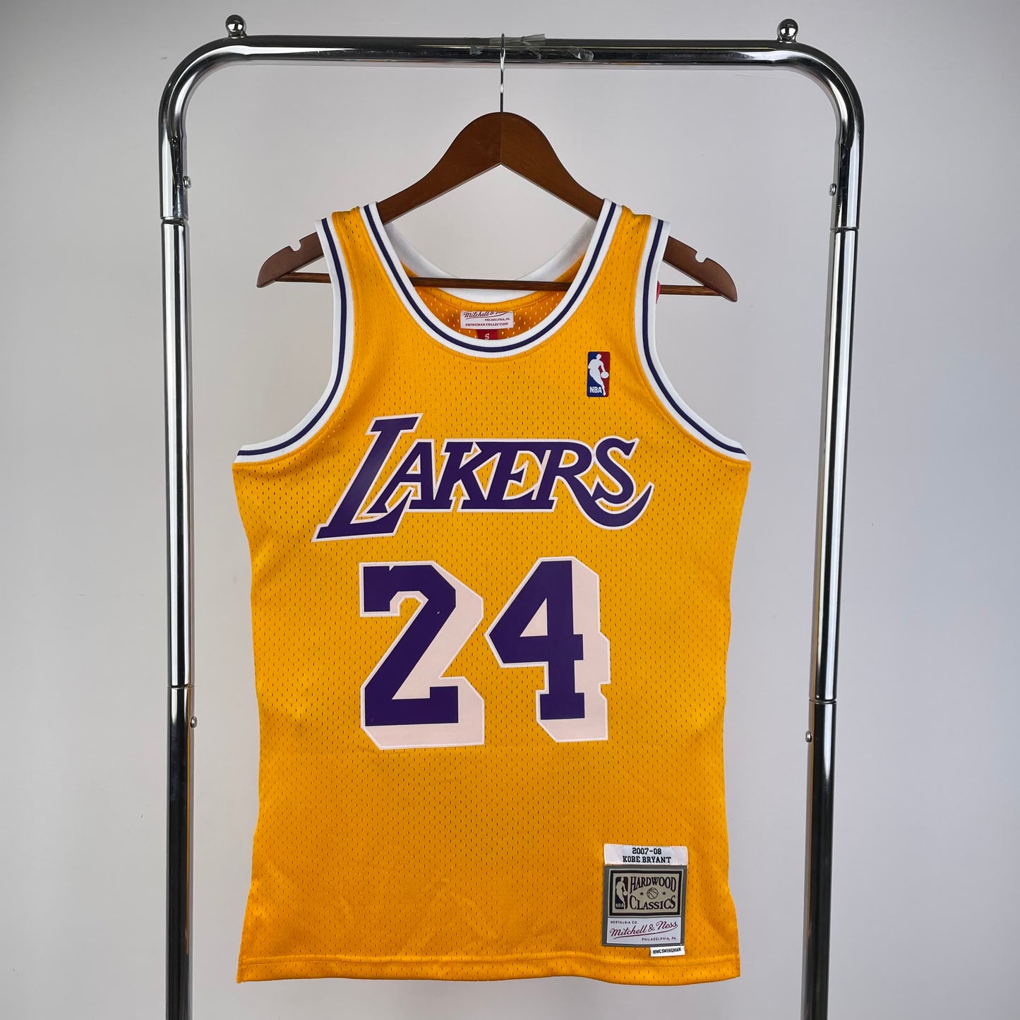 MN Heat Pressed Vintage Jersey: SW Lakers 07/08 Round Neck Yellow 24 # Kobe
