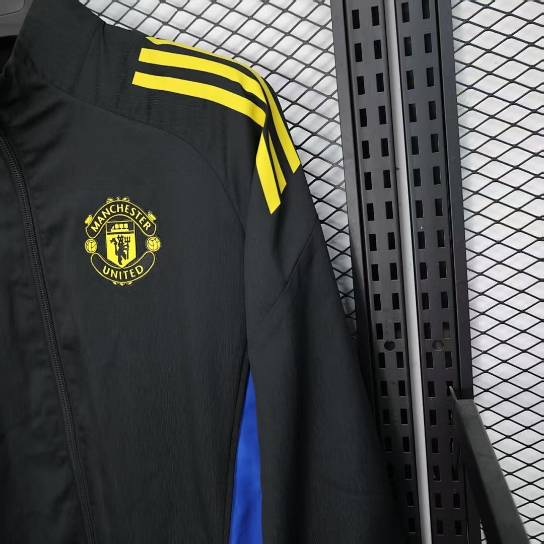 /26 Manchester United Windbreaker S-XXL5
