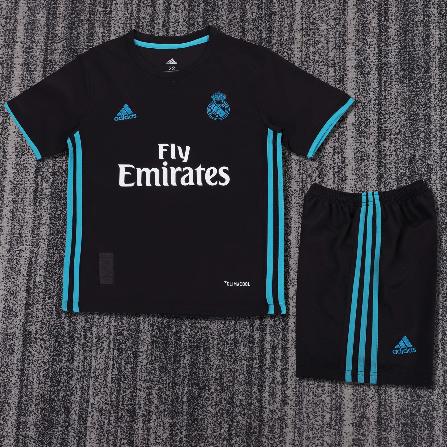 Retro Kids 17/18 Real Madrid away Size:16-28