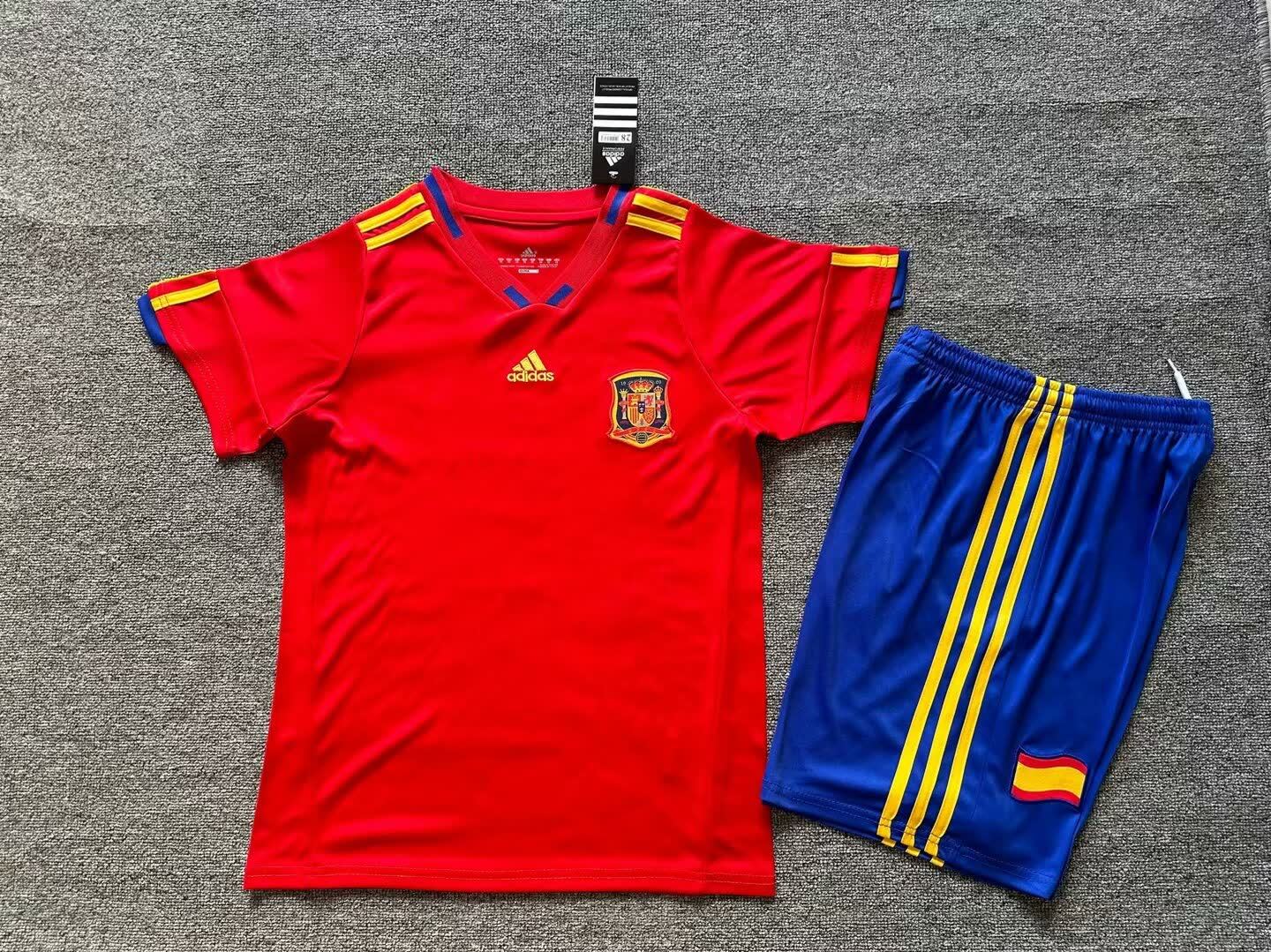 Retro Kids 10 Spain home size: 16-28