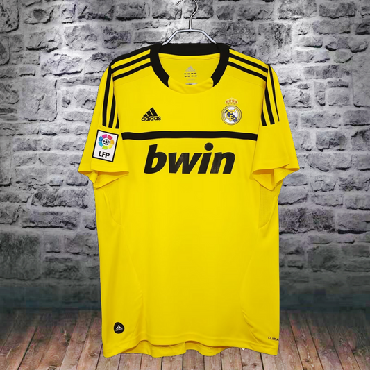 Goalkeeper: 2011/12 Season Real Madrid Yellow
