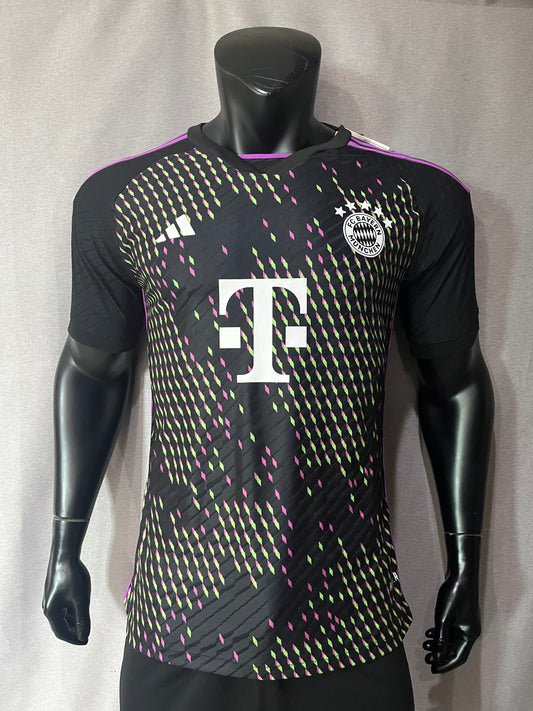 23/24 Bayern away player version