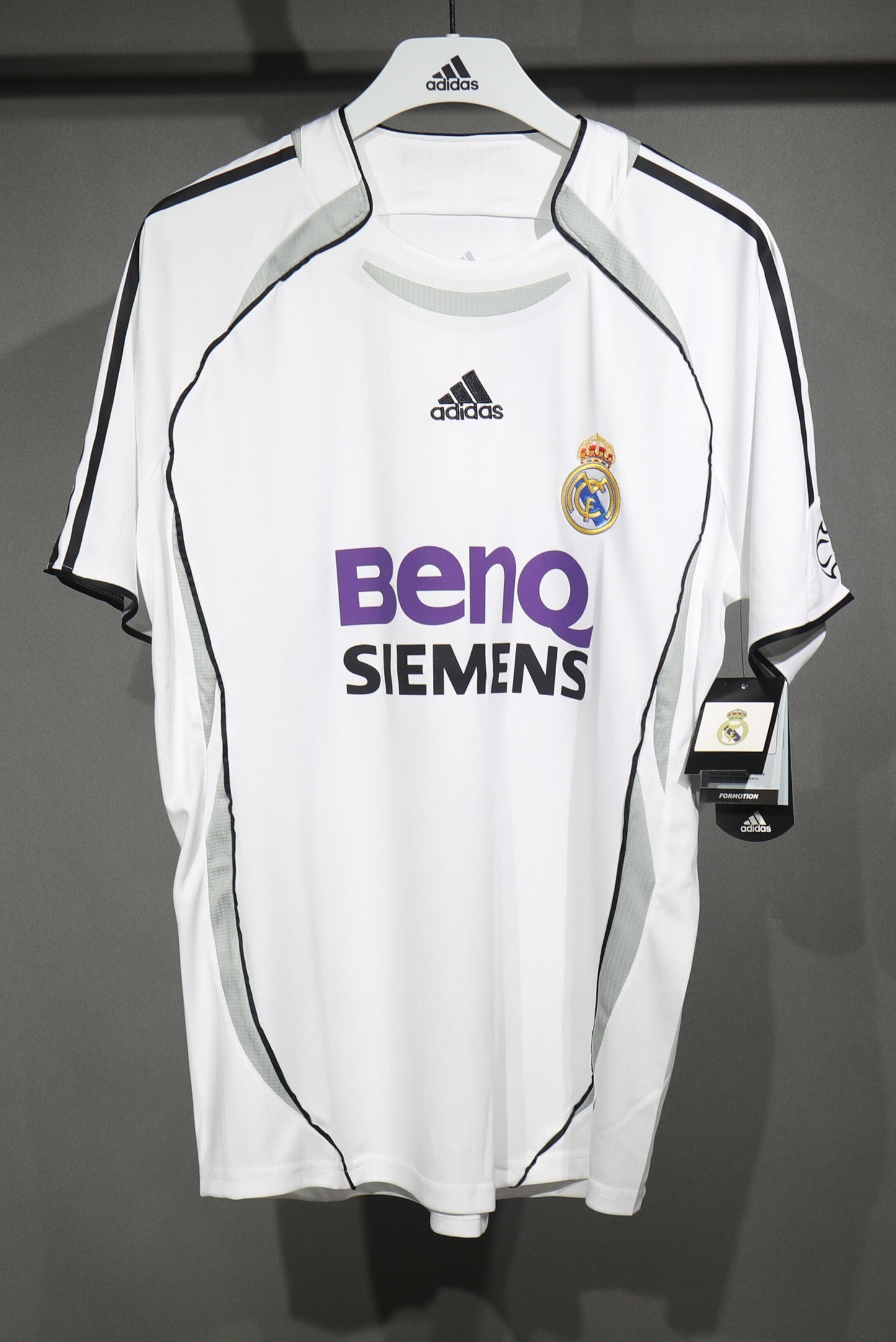 Retro 2006/07 Real Madrid Home Player Edition S-3XL