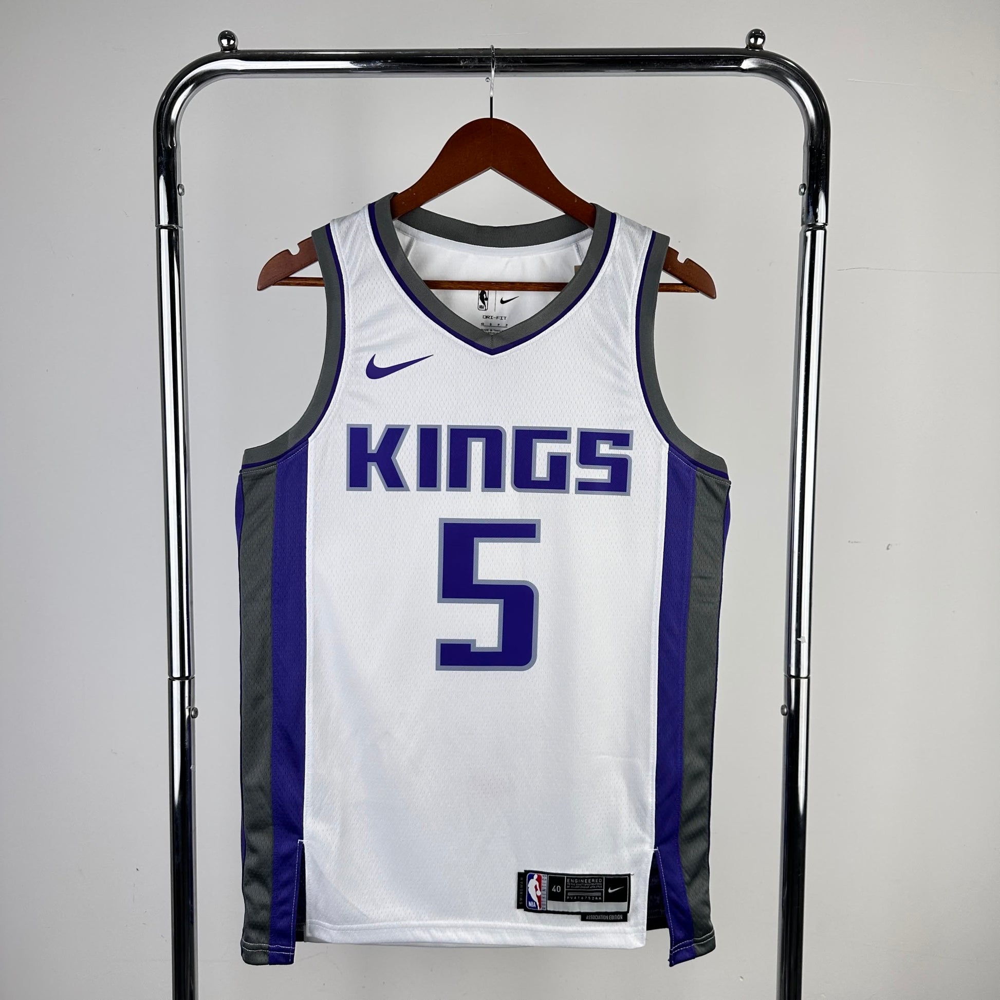 23 Season Kings Home 5 # Fox