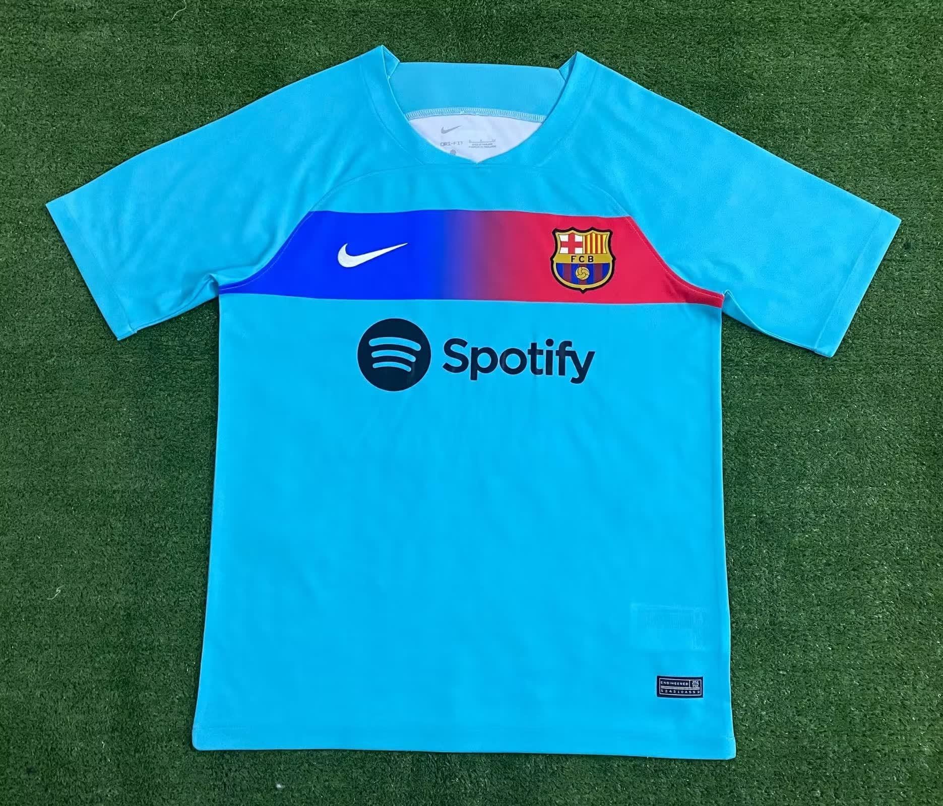 23/24 Barcelona, Lake Blue