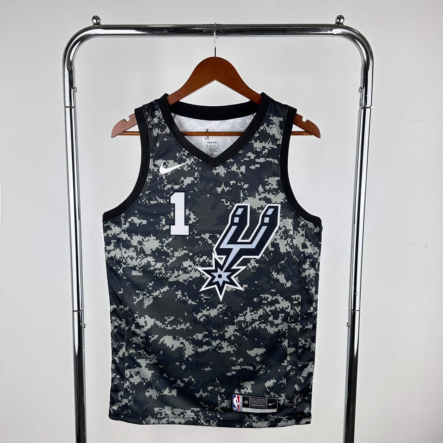 Spurs Camouflage No.1 # Wembanyama