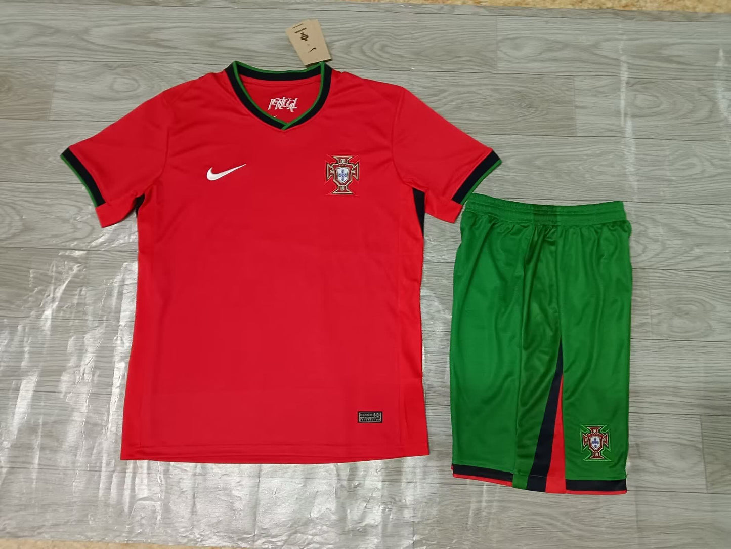 24/25 Portugal Home Set