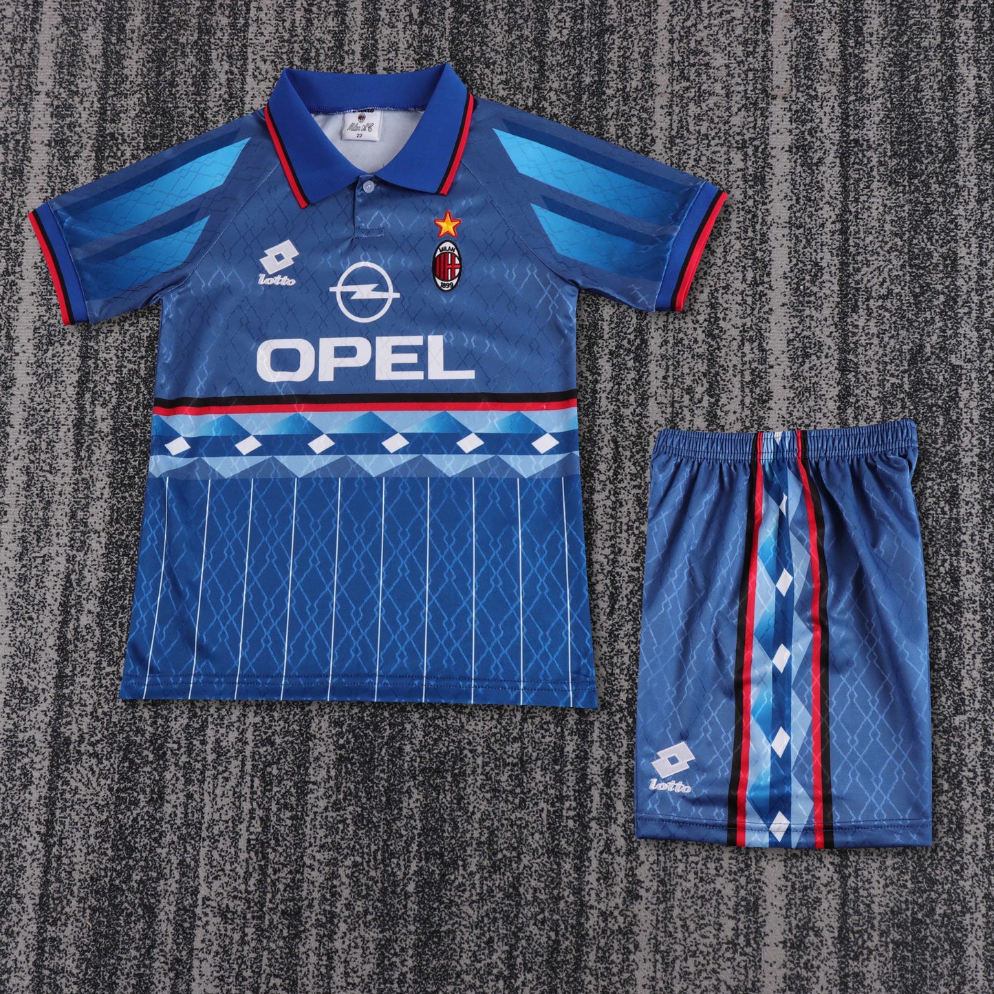 Retro Kids 95/96 AC Milan away Size: 16-28
