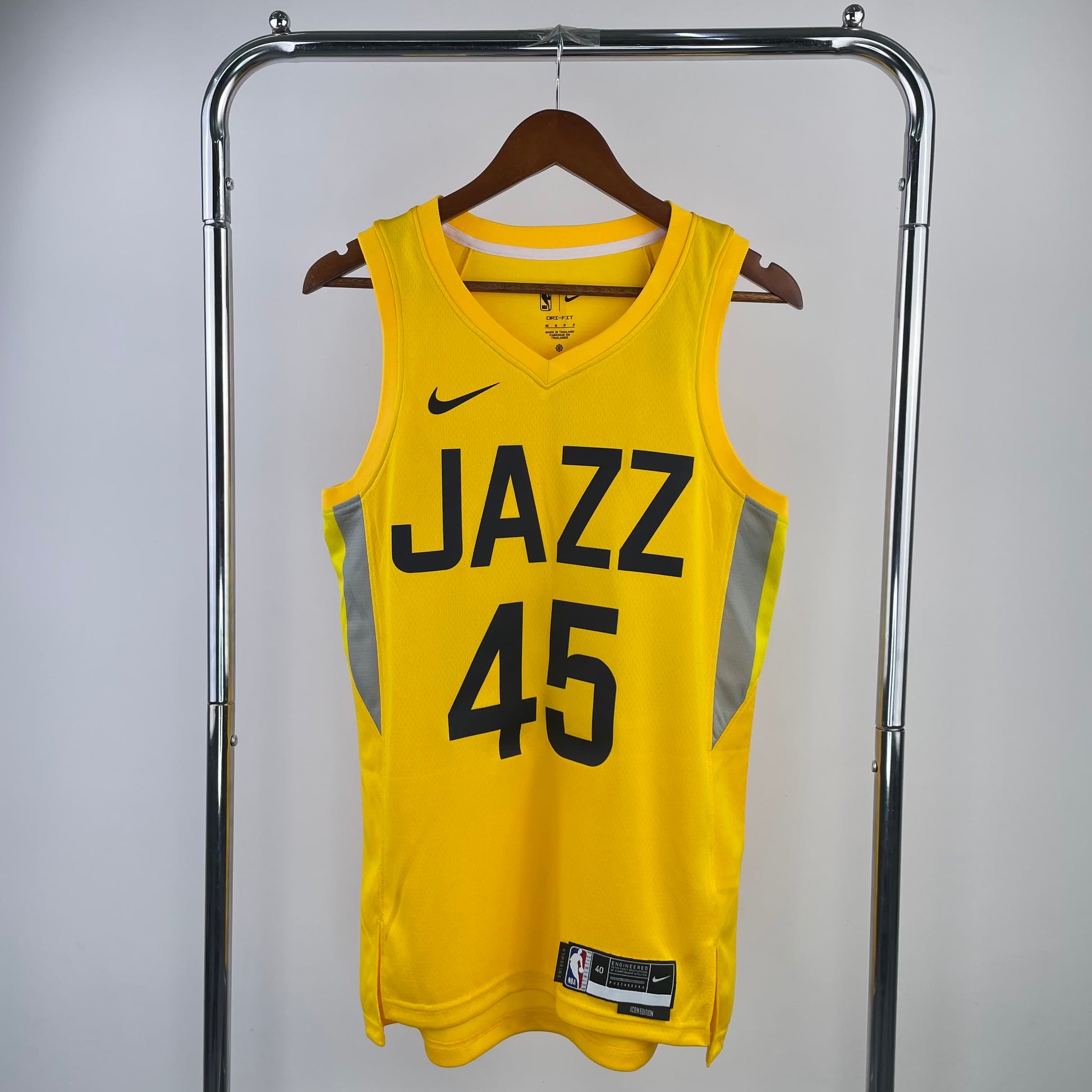 23 Season Jazz Away Yellow 45 # Mitchell