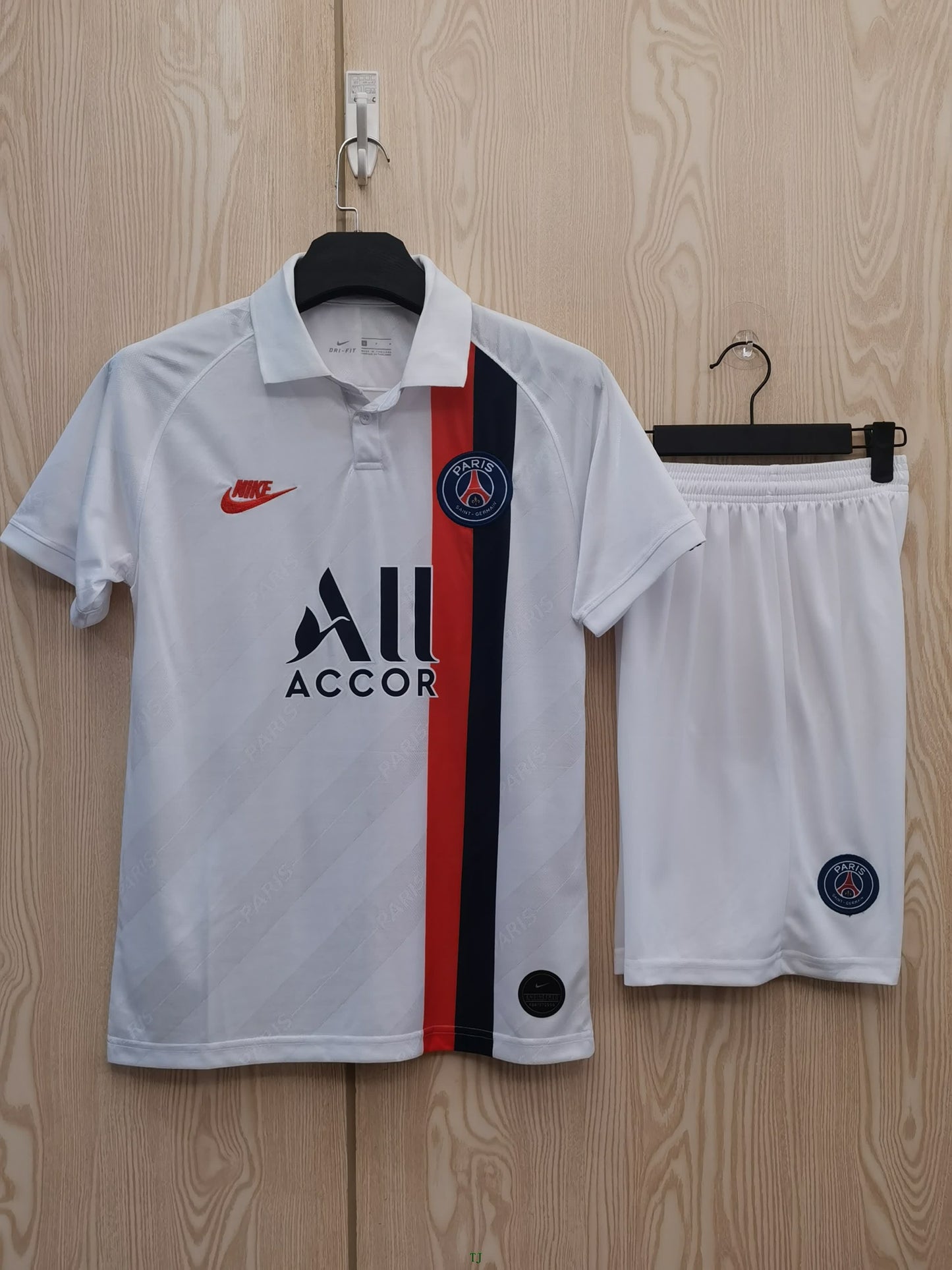 19/20 PSG Second Away