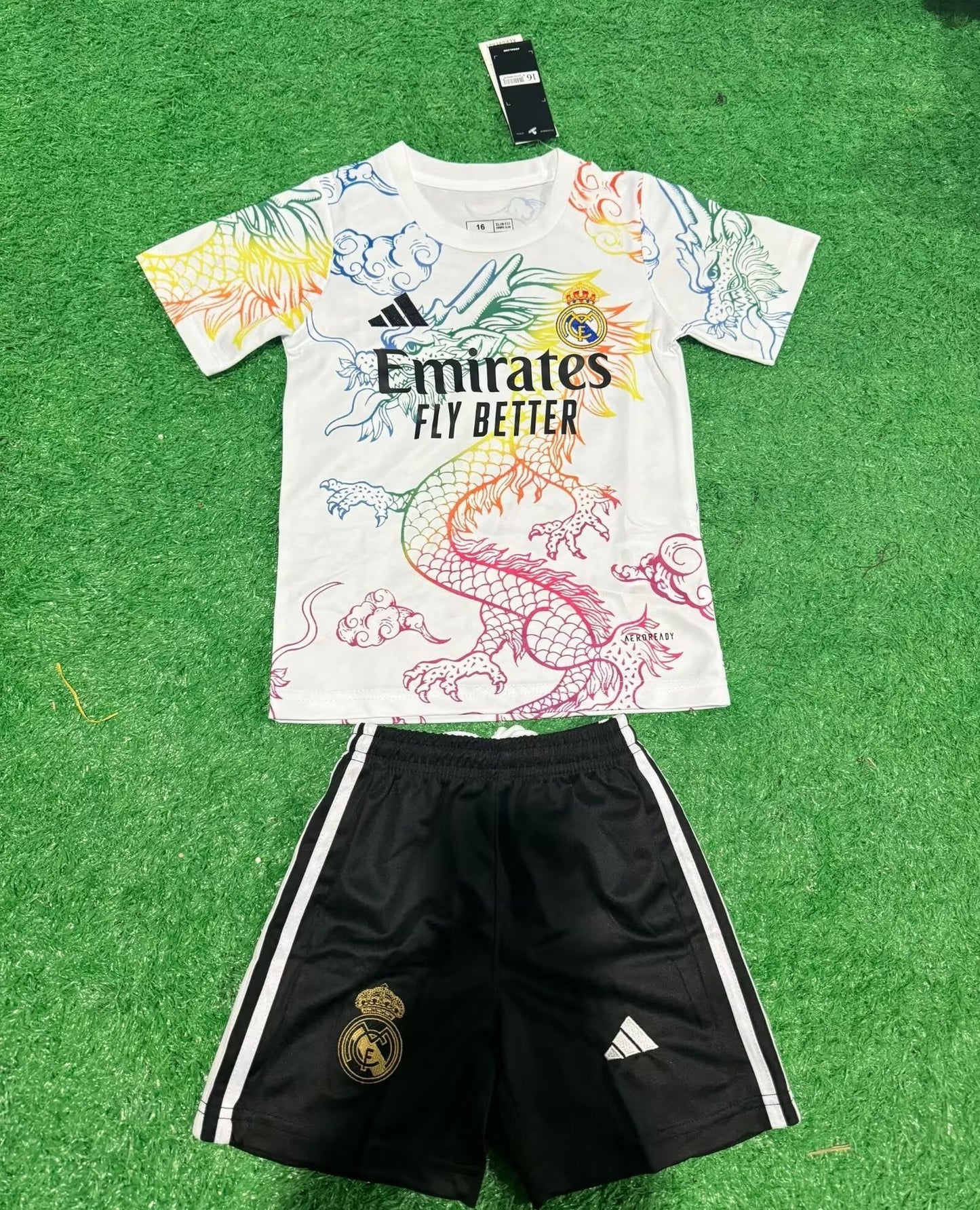 24/25 Kids Real Madrid Dragon Special White Size 16~28