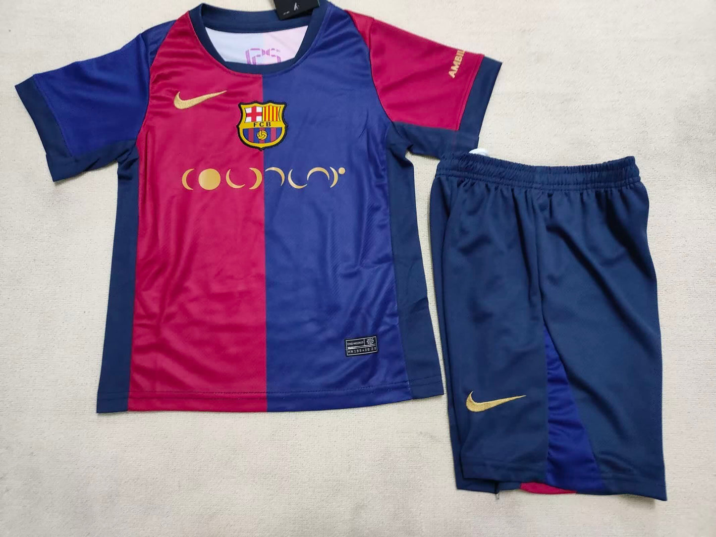 24/25 Kids Barcelona Sun Moon Edition Size: 16-28