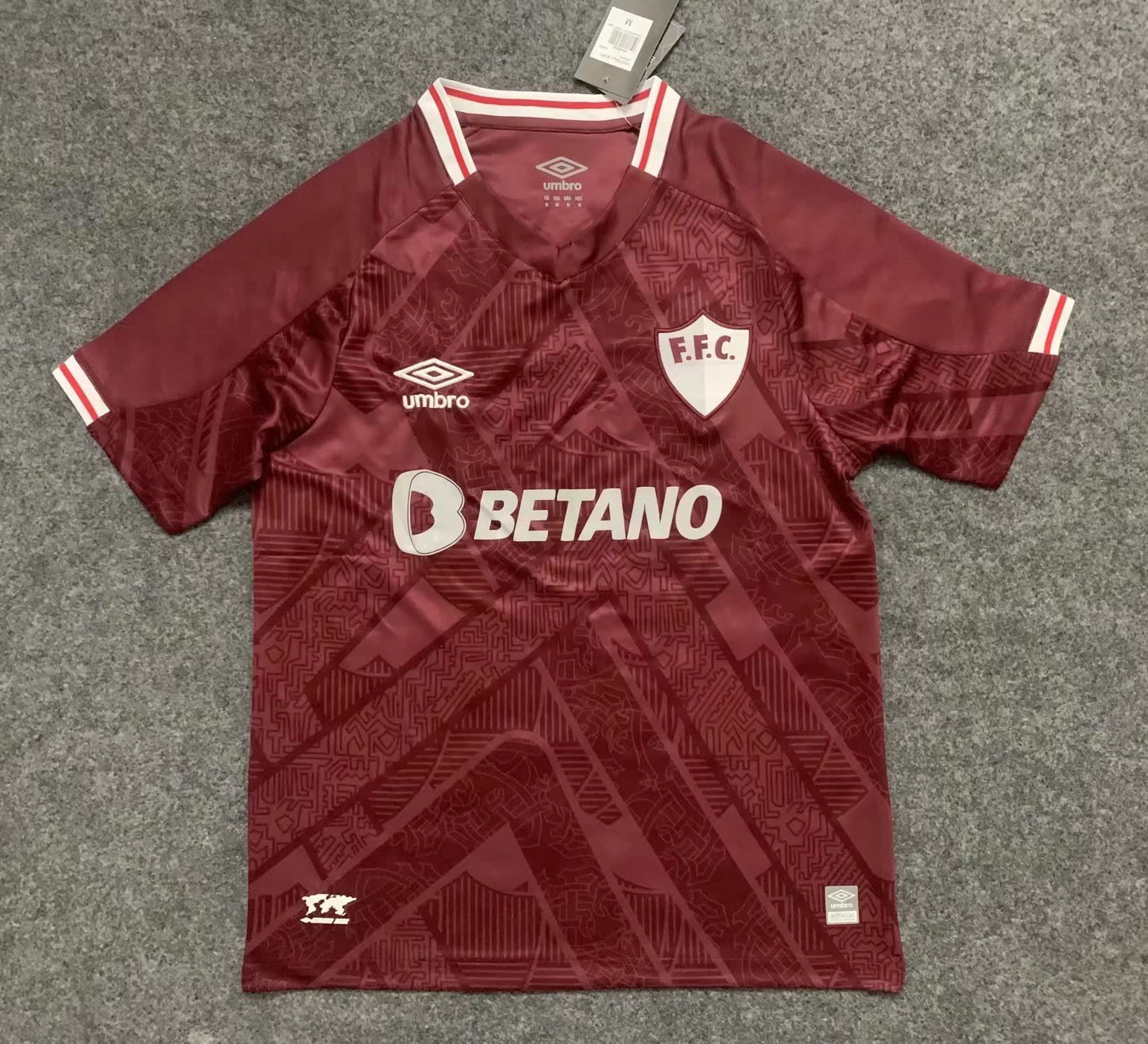 22-23 Fluminense third away