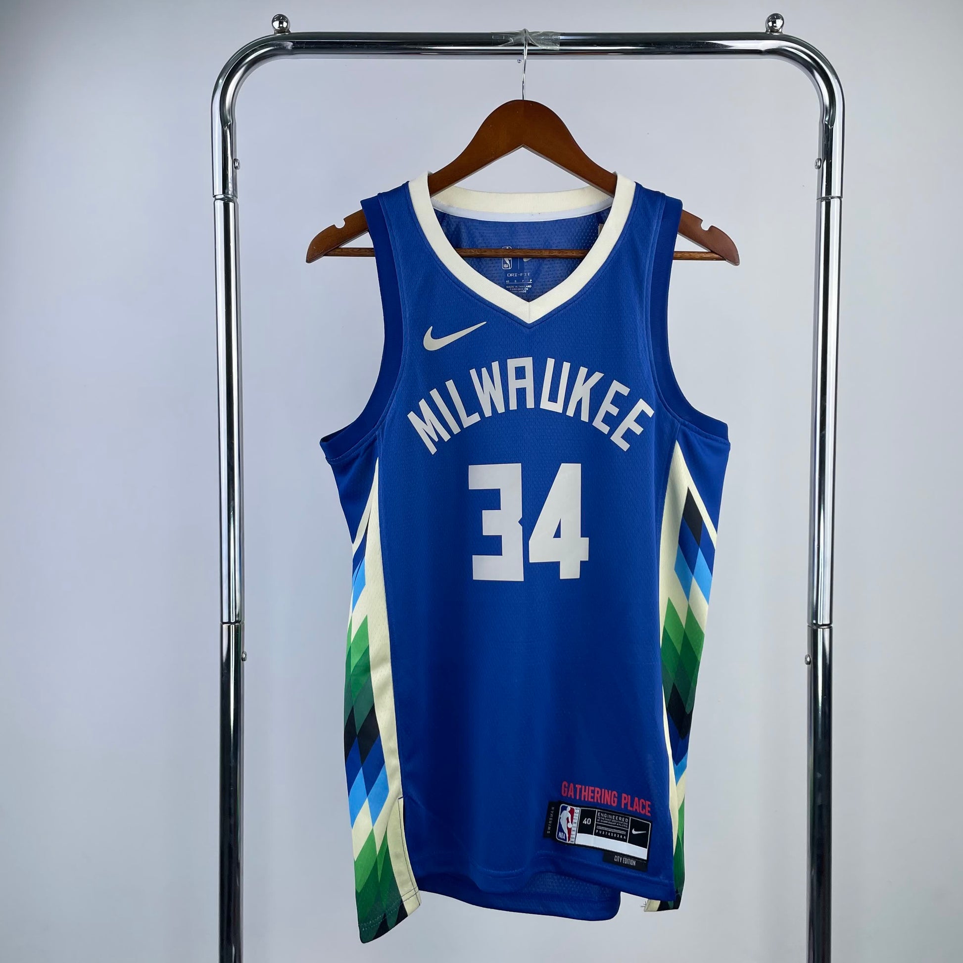 23 Season Bucks City Edition 34