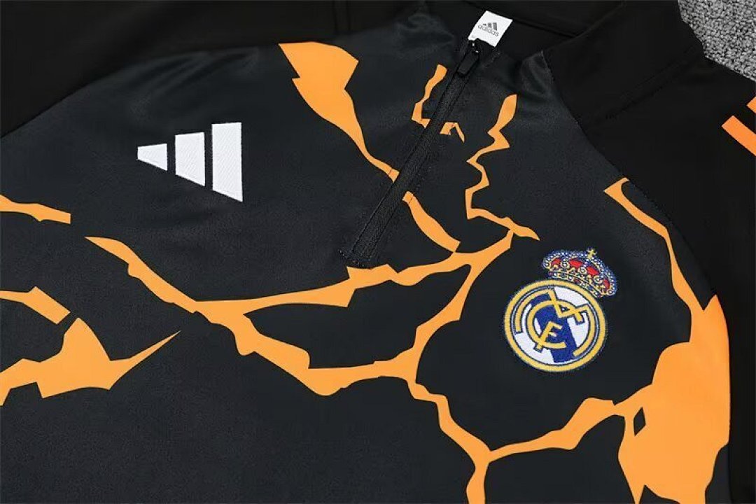 /26 Real Madrid Black Orange Half Pull Training Suit S-XXL7