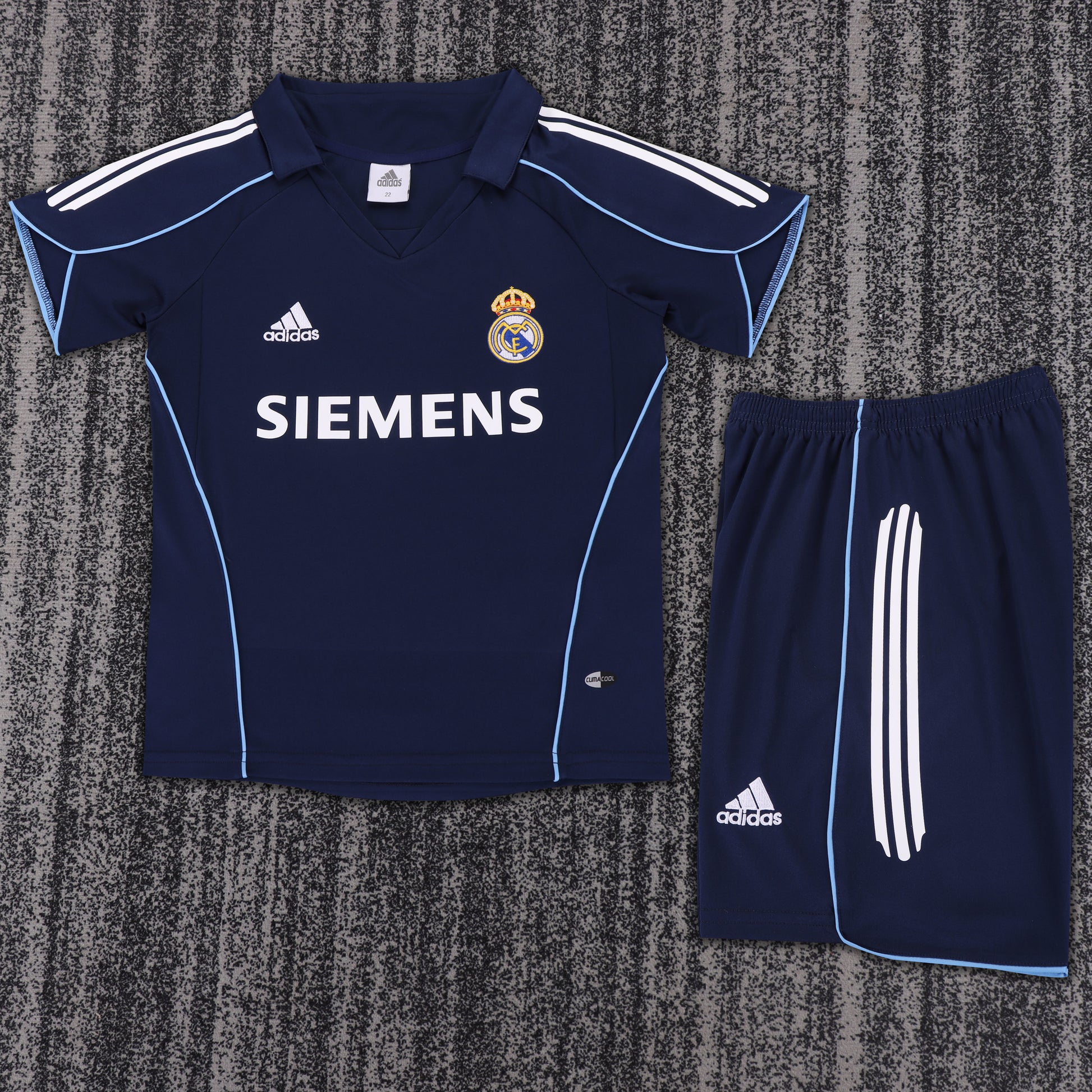 Retro Kids 2005/06 Real Madrid away Size 16-28
