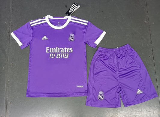 16/17 Kids # Real Madrid away